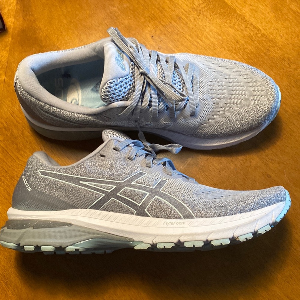 Women’s 10 GT 2000 9 ASICS